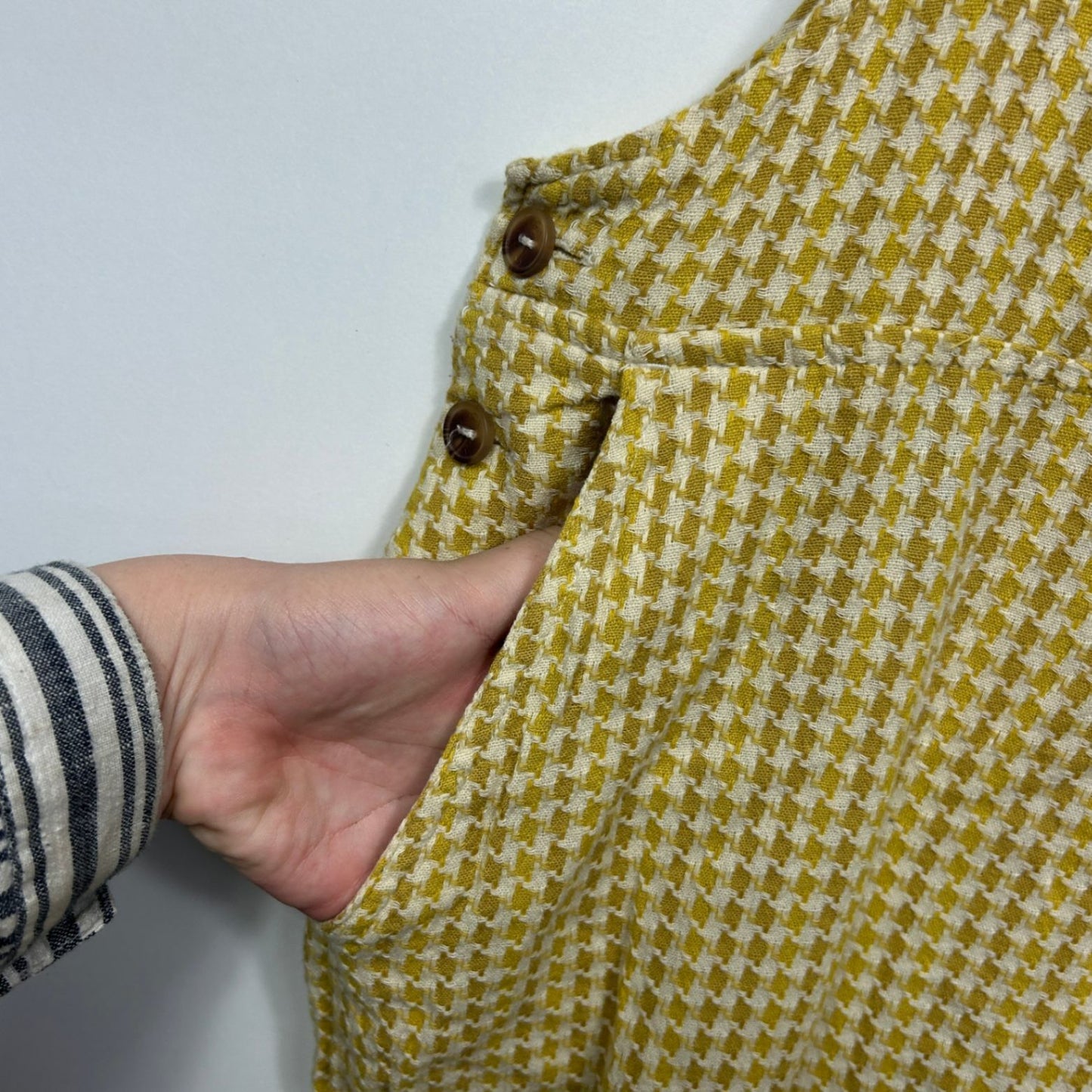 RVCA Mustard White Houndstooth Check Pinafore Boho Jumpsuit Overalls Pockets 14