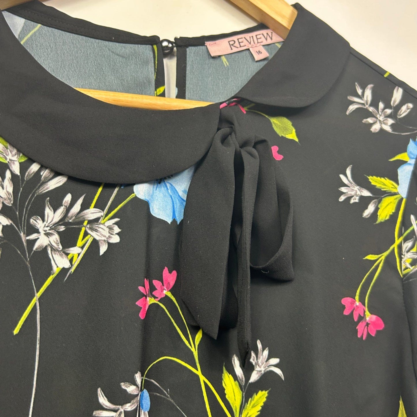 Review Black Floral Bell Sleeve Top Blouse Size 16