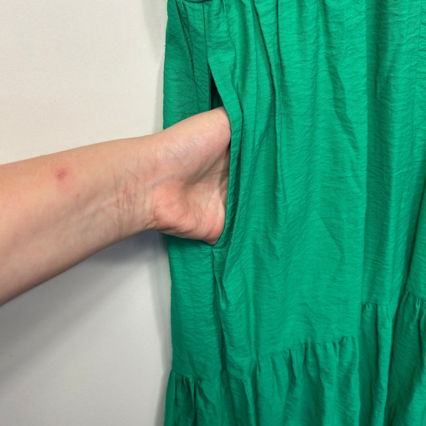 Decjuba Green Tiered Sleeveless Maxi Dress Size 14 Pockets Viscose