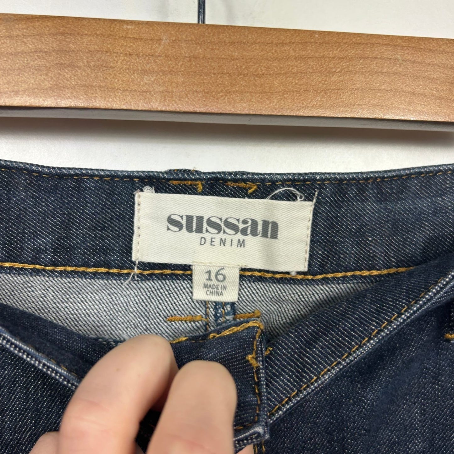 Sussan A-line Denim Size 16 Dark Wash Pockets Zip Fly Short Length