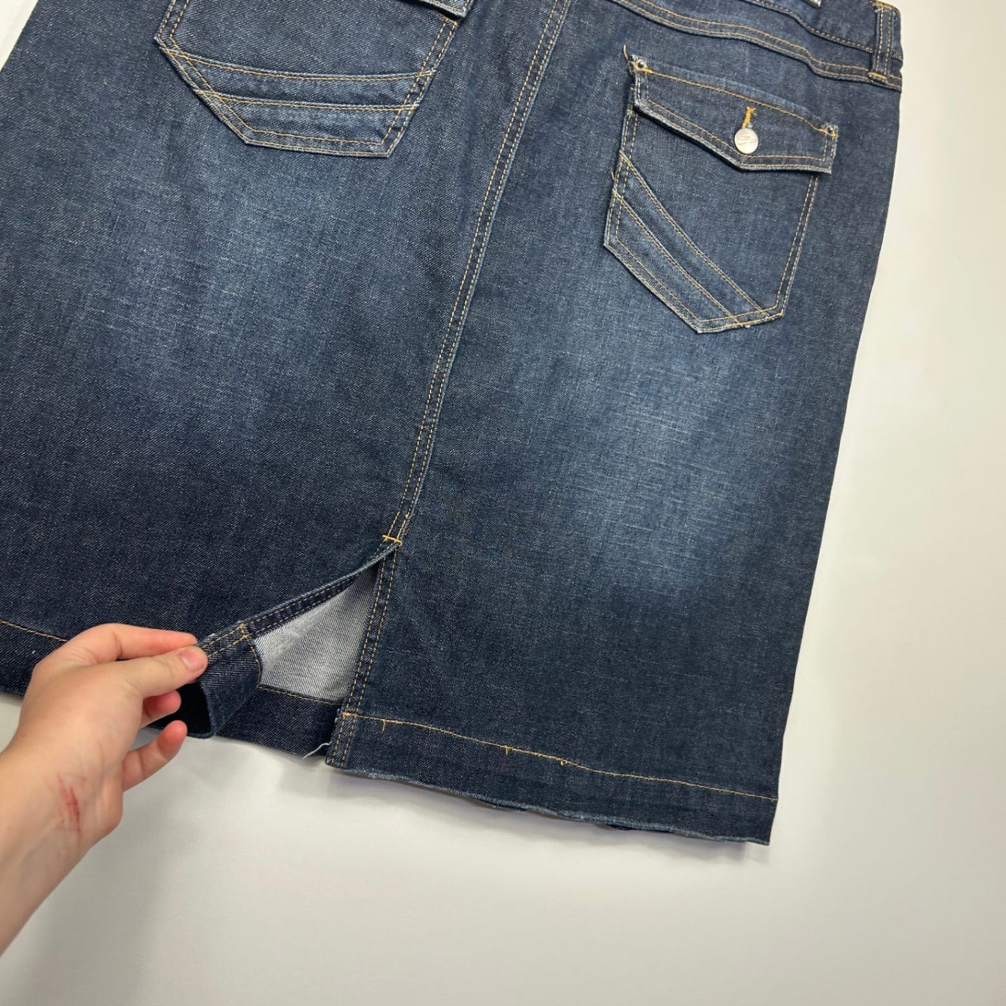 Sussan A-line Denim Size 16 Dark Wash Pockets Zip Fly Short Length