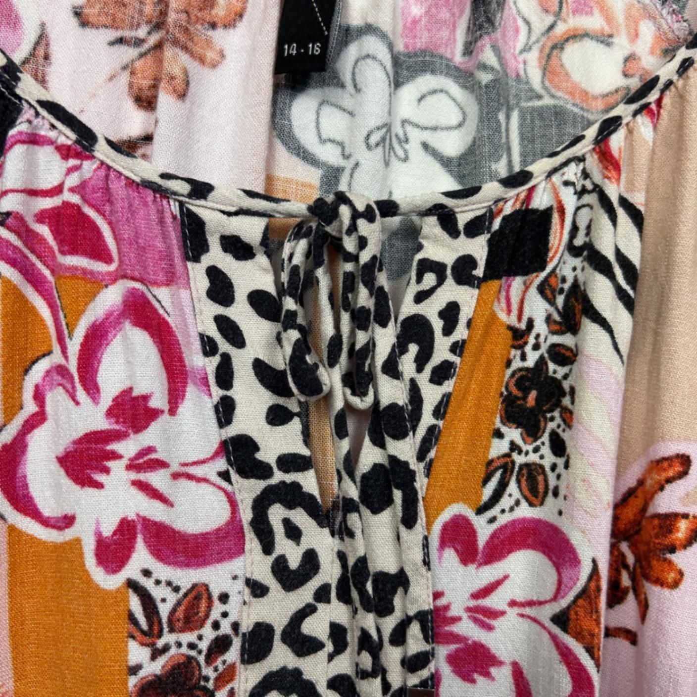 Taking Shape Tunic Top Floral Multicoloured Viscose Size 14 16 Plus
