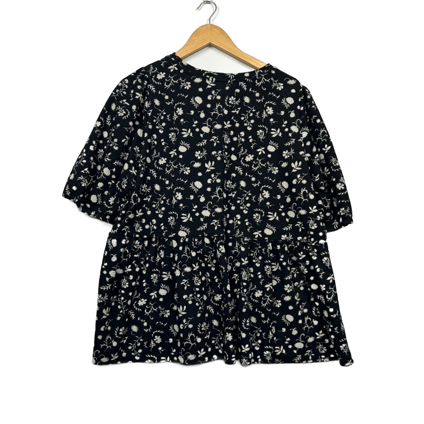 Anko Black White Short Sleeve Round Neck Floral Top Size 20