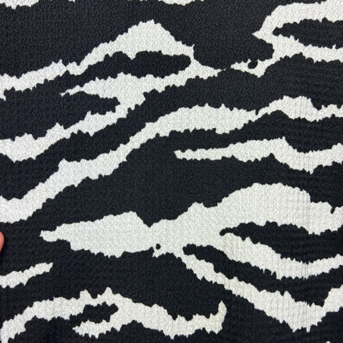 Anko Black White Short Sleeve Round Neck Top Size 20