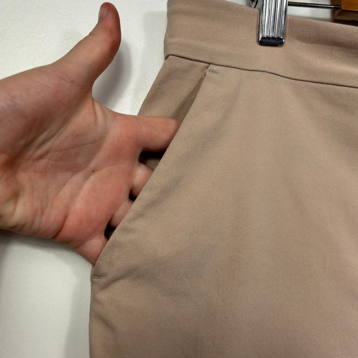 Preview Beige Elastic Waist Pockets Pull-On Tailored Straight Leg Pants Size 18