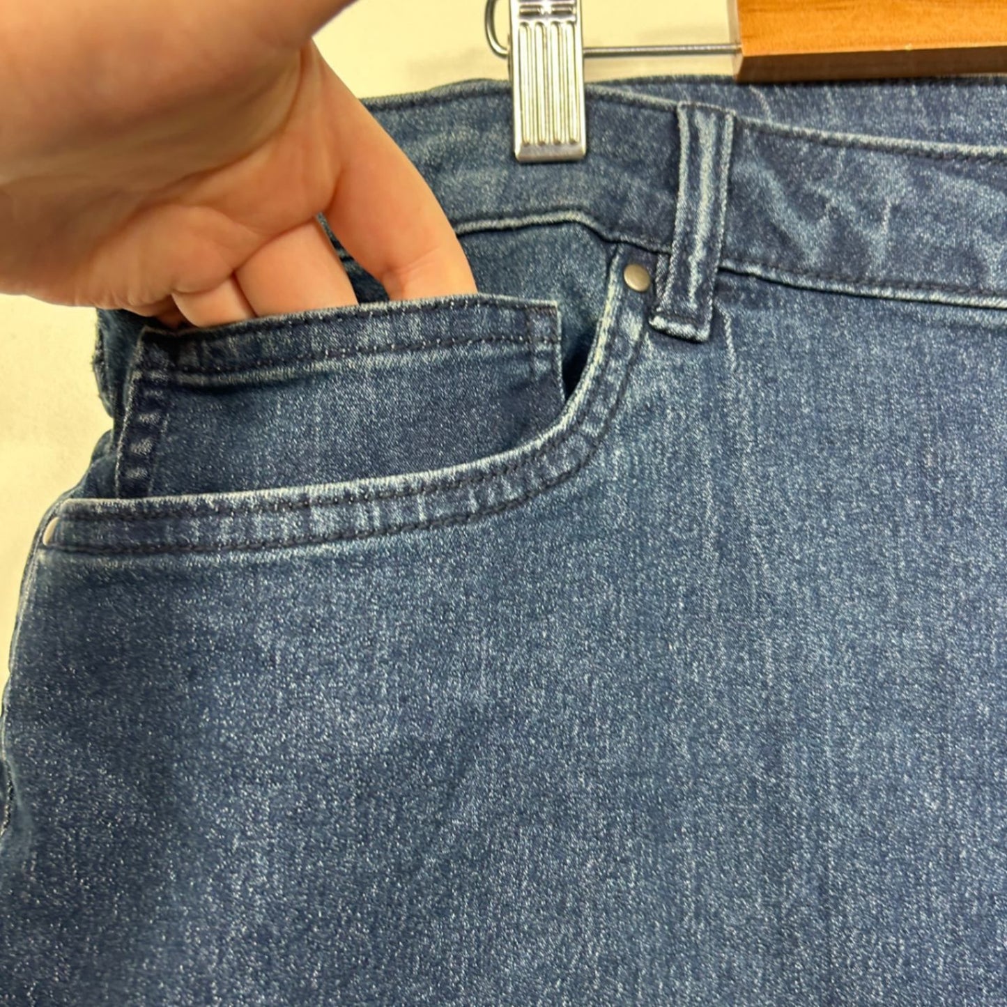 New Suzanne Grae Denim Shorts Size 24