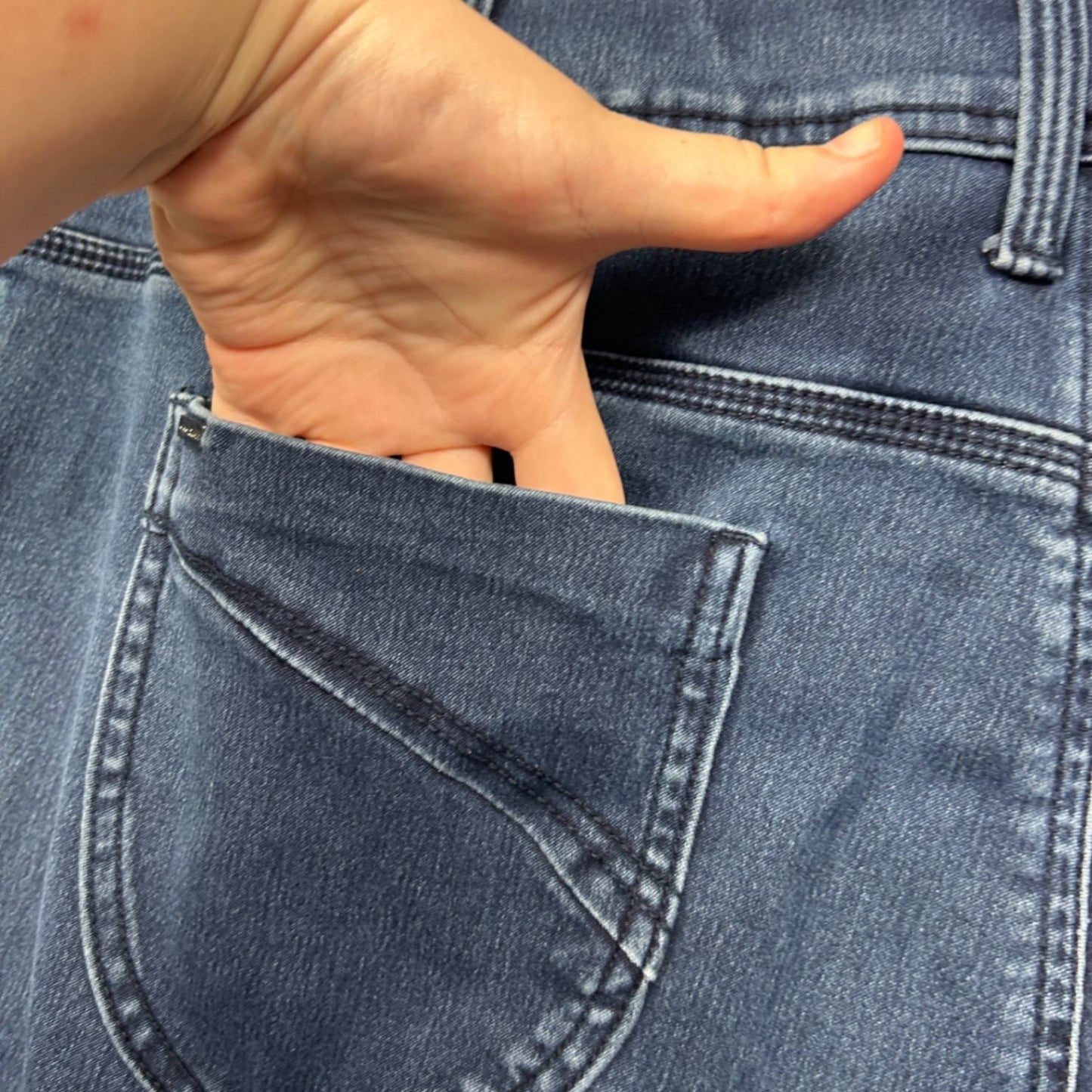 City Chic Dark Blue Harley High Rise Skinny Jeans Size 20R