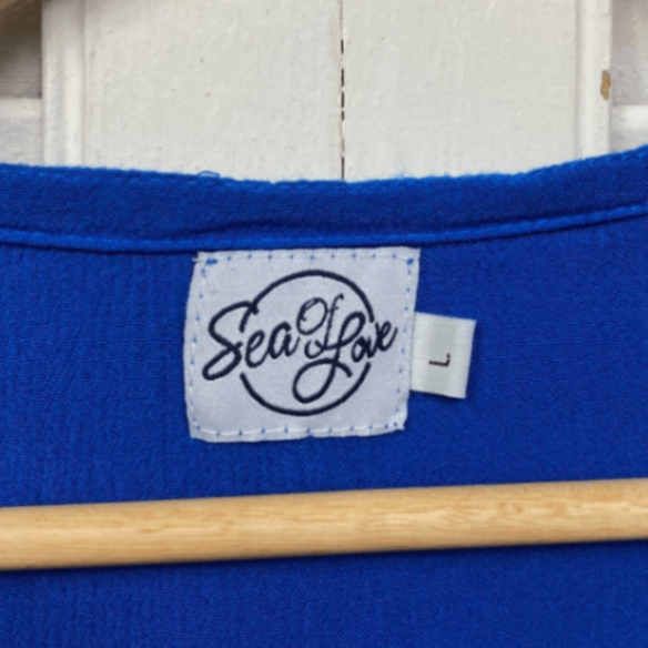 Sea of Love Blue Short Sleeve Rayon Asymmetric Hem Top Blouse Size 14 Large