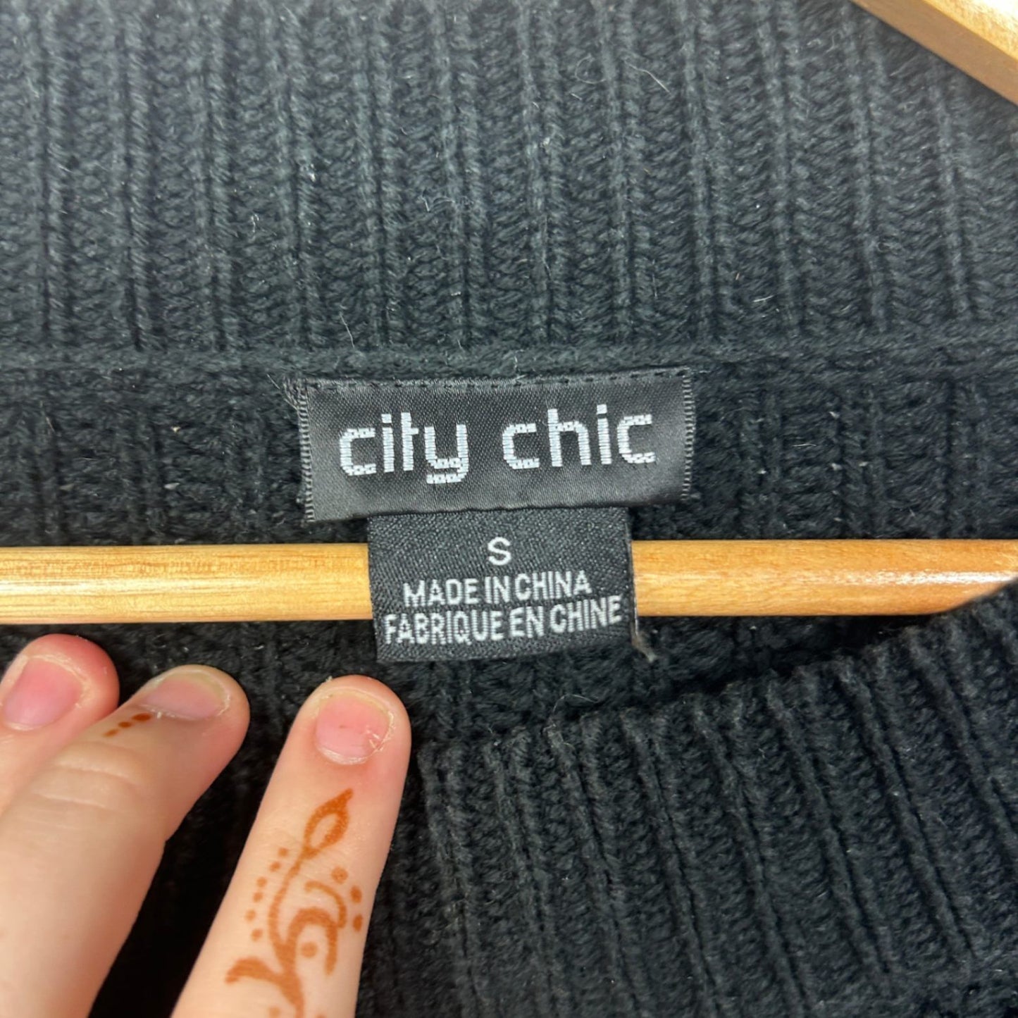 City Chic Black Knit Long Sleeve Jumper Size 16 Plus Small