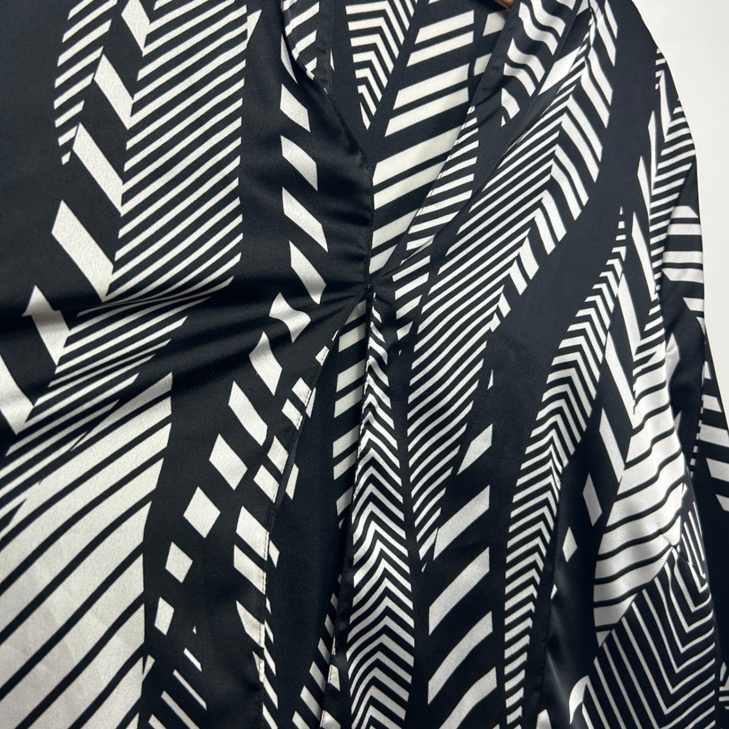 Taking Shape Black White Jacket Top Size 22
