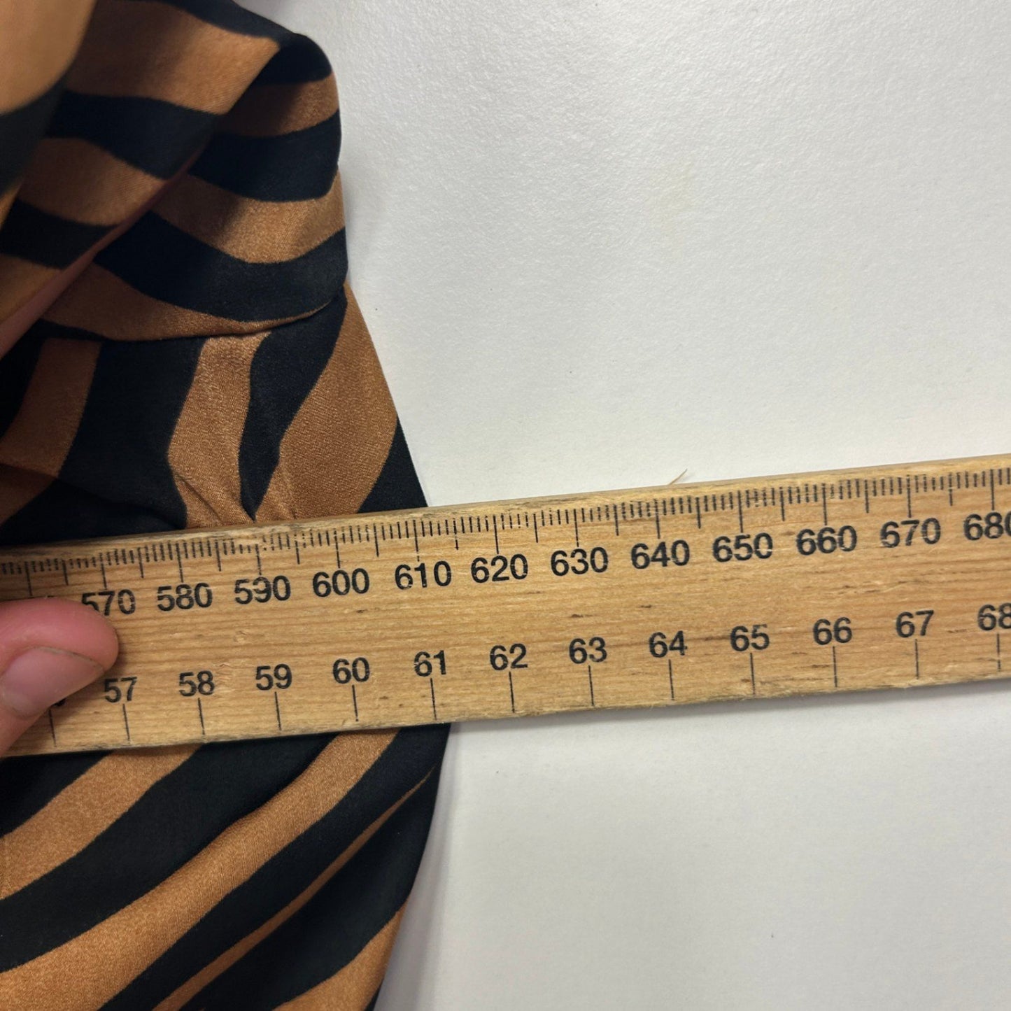 Target Women's Brown Black Long Sleeve V Neck Relaxed Fit Top Blouse Size 18