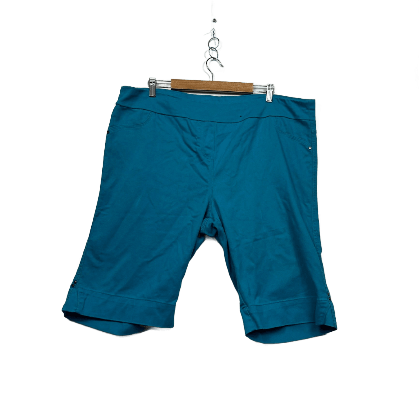 Millers Blue Bermuda Pull On Shorts Size 20