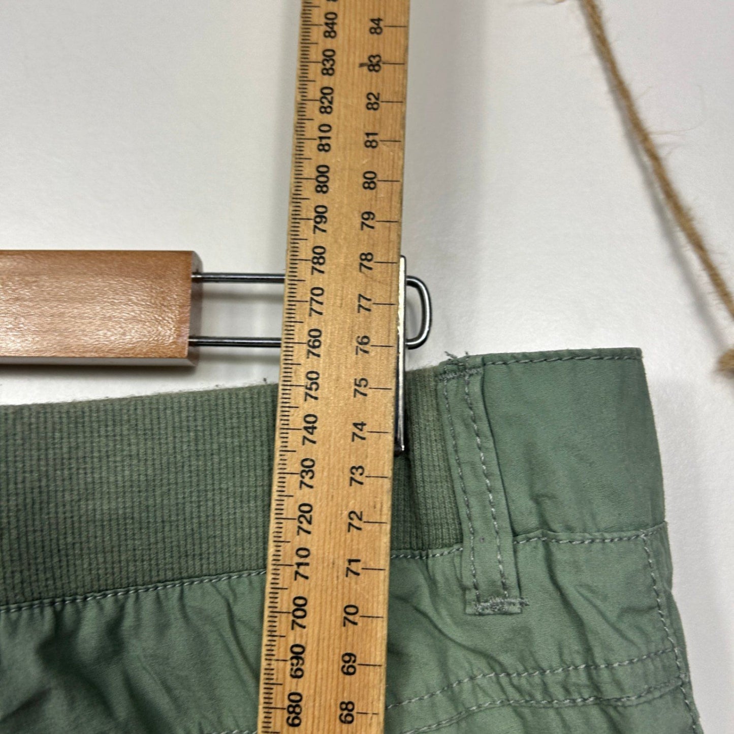 edited Green Cargo Cotton Cropped Trousers Size 18