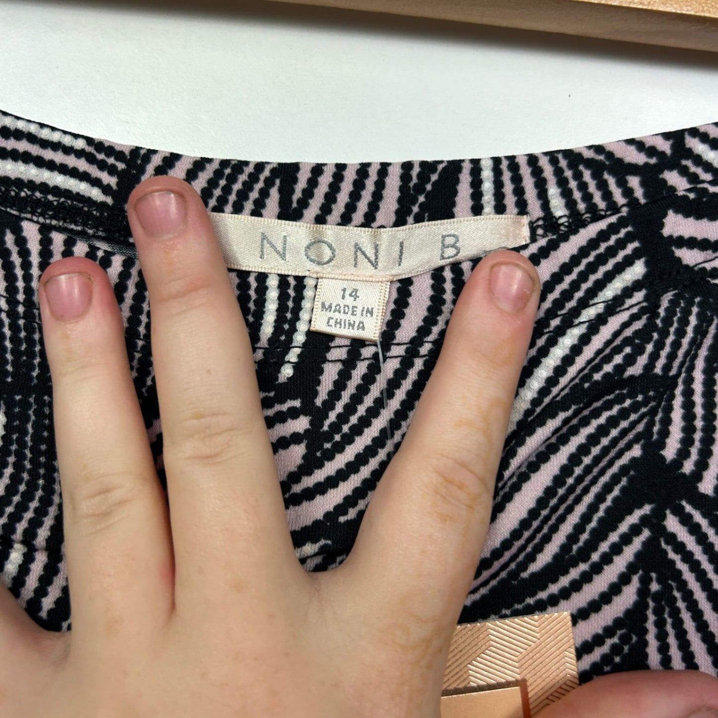 New Noni B Black Puff Print Midi Stretch Waistband A-Line Skirt Size 14