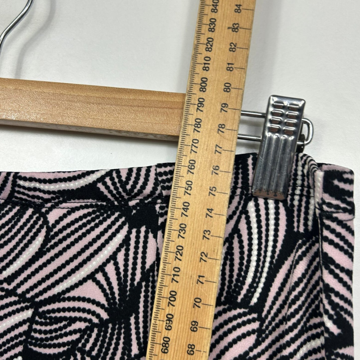 New Noni B Black Puff Print Midi Stretch Waistband A-Line Skirt Size 14