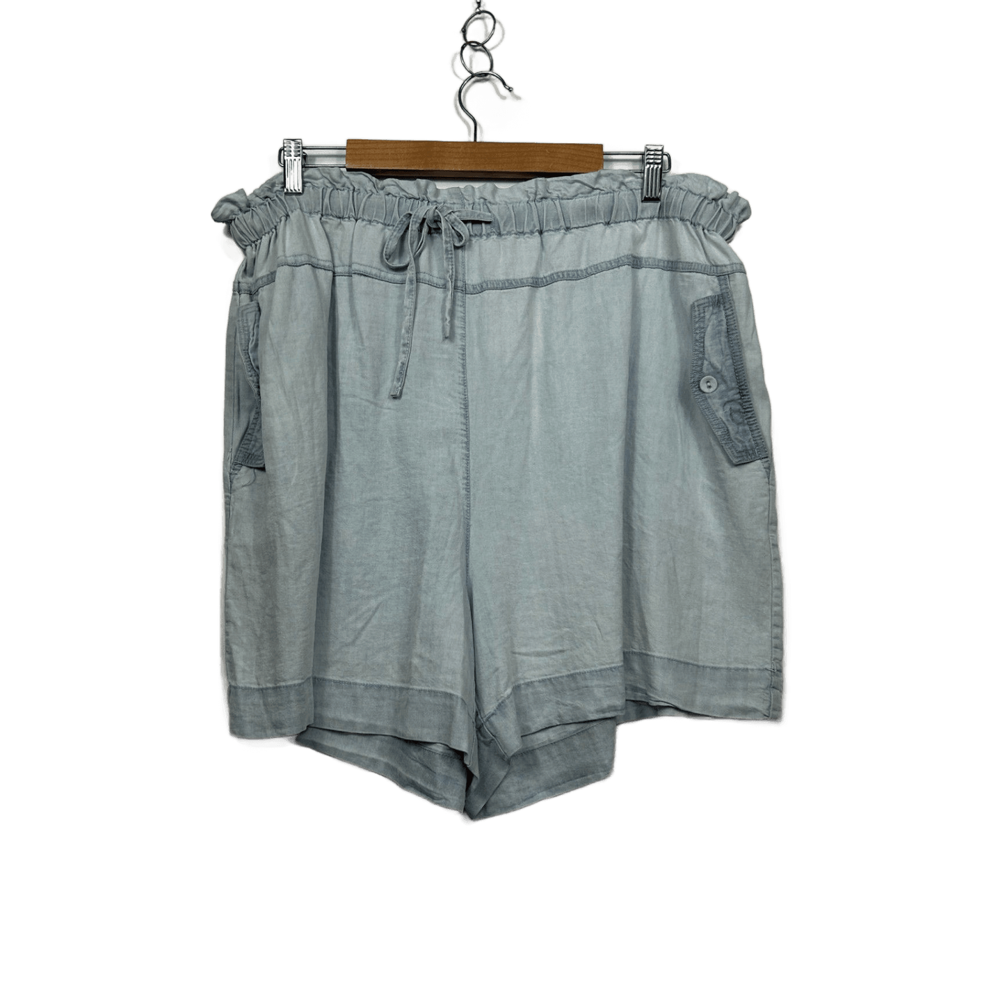 New Rockmans Chambray Lyocell Light Blue Casual Shorts Size 20