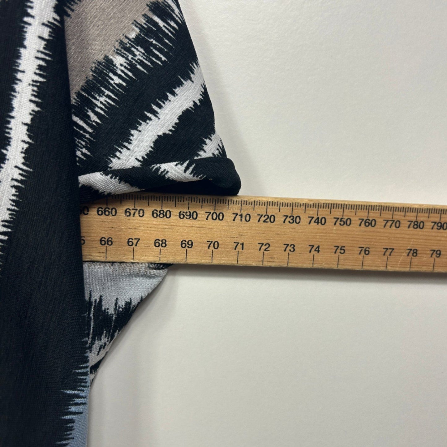 Cordelia St Women's Blue Black Beige Top Blouse Size 18