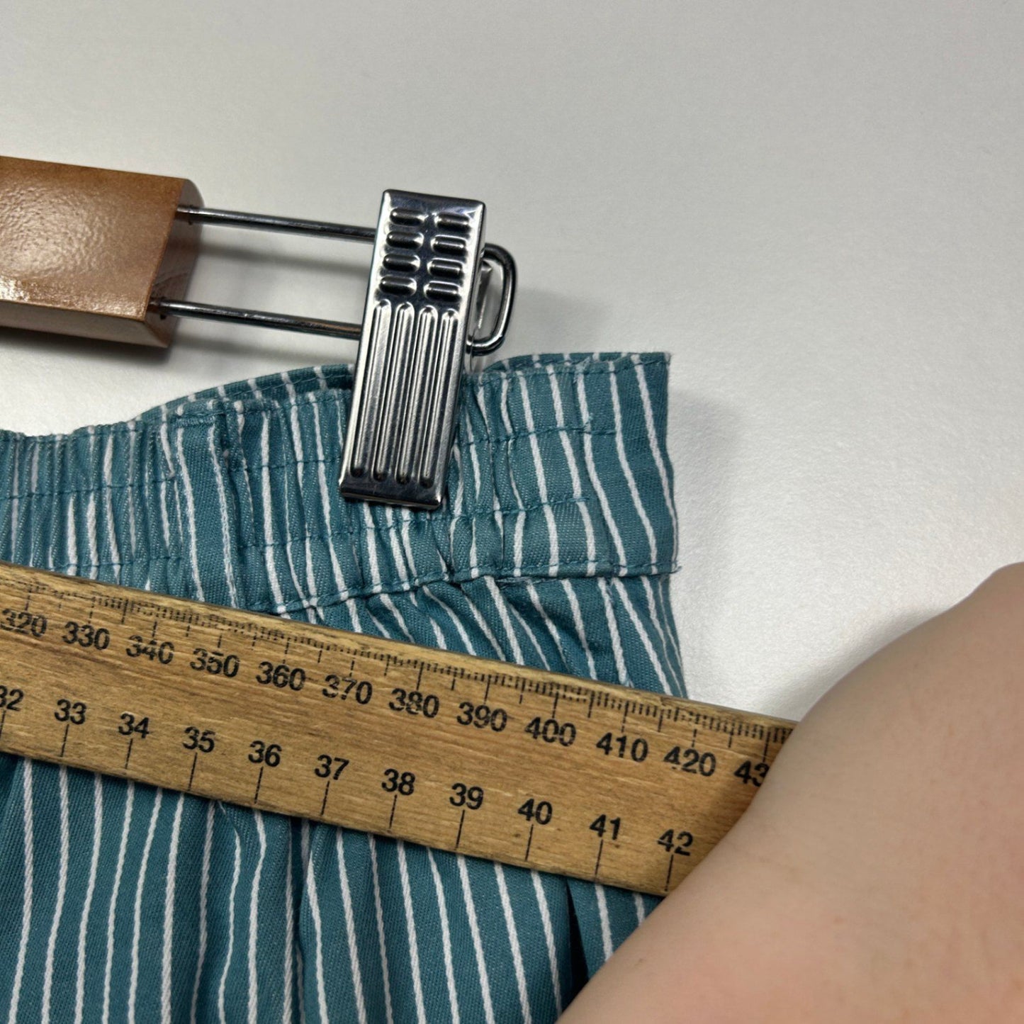 Black Pepper Pull On Trousers Pants Size 16 Green White Stripe Cropped Pockets