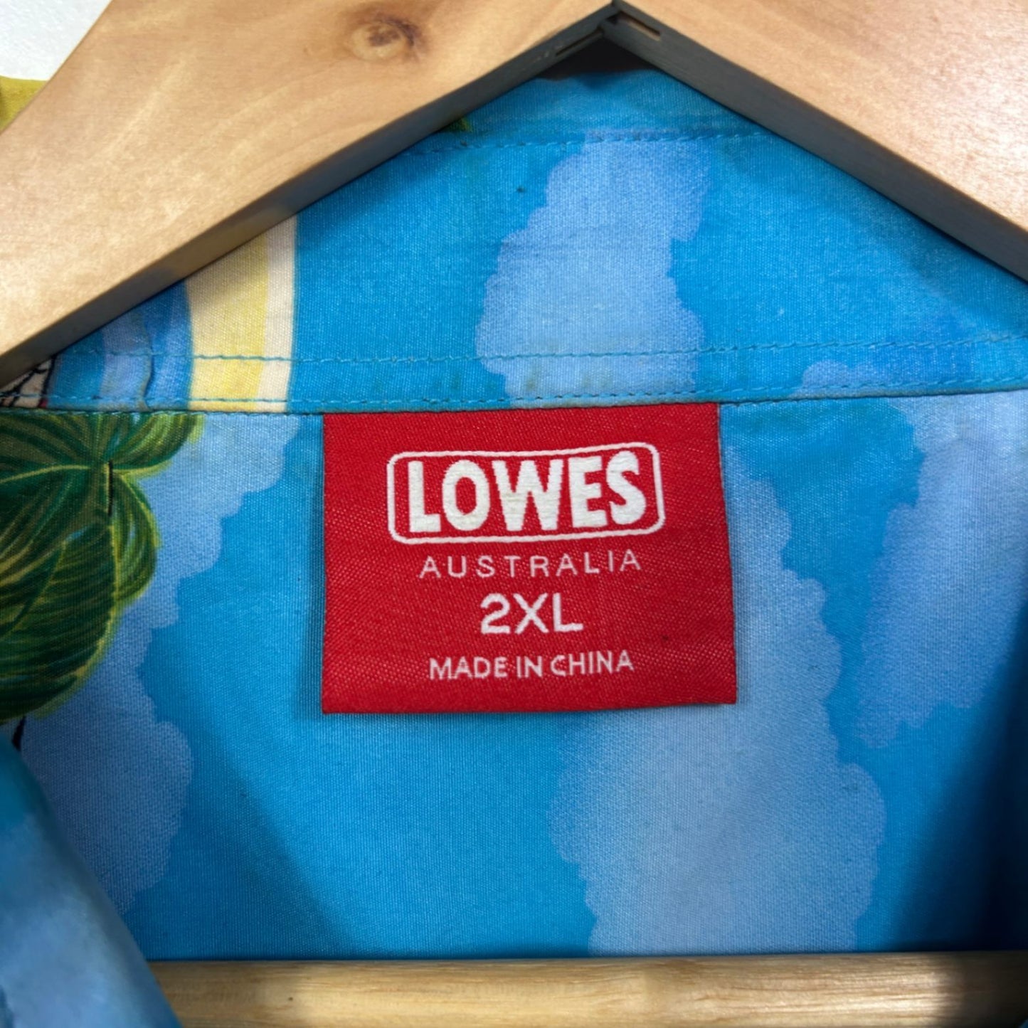 Lowes Mens Blue Christmas Santa Hawaiian Short Sleeve Shirt 2XL