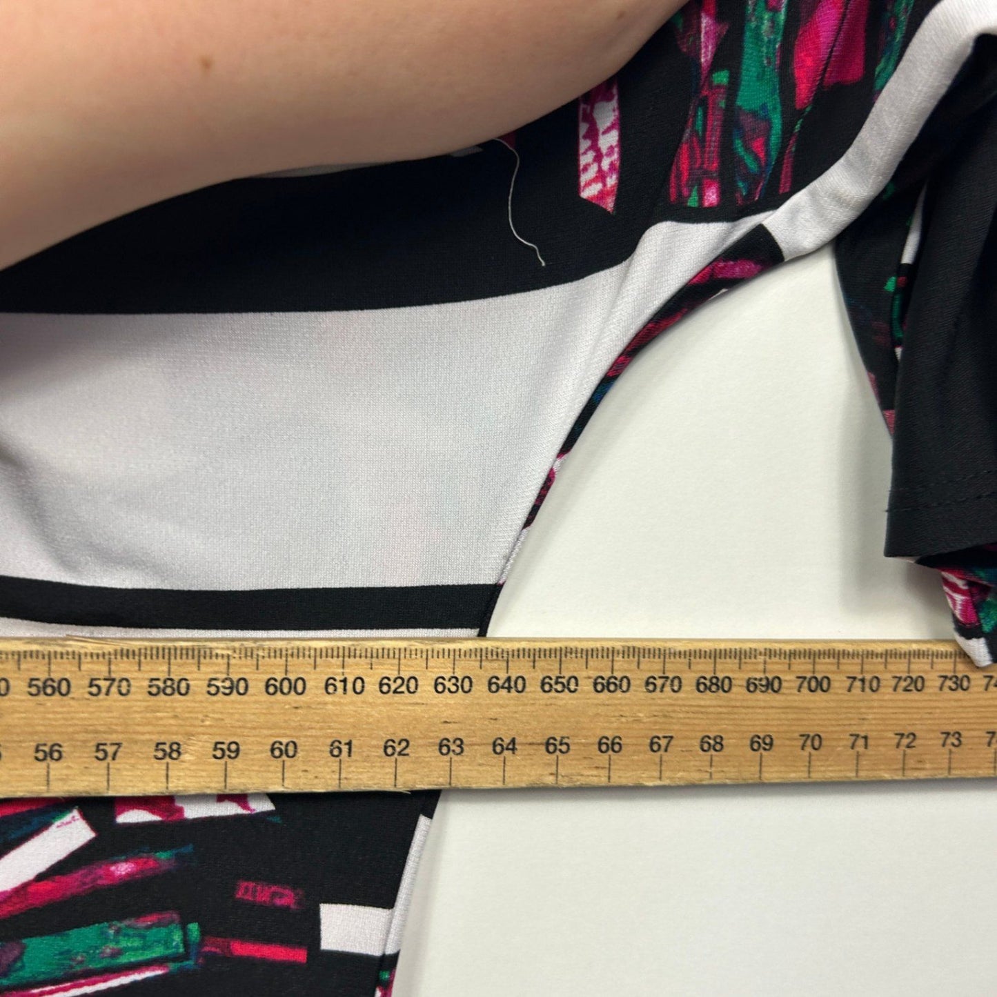 Taking Shape Black White Multicoloured Long Sleeve Tunic Top Size 18 Plus