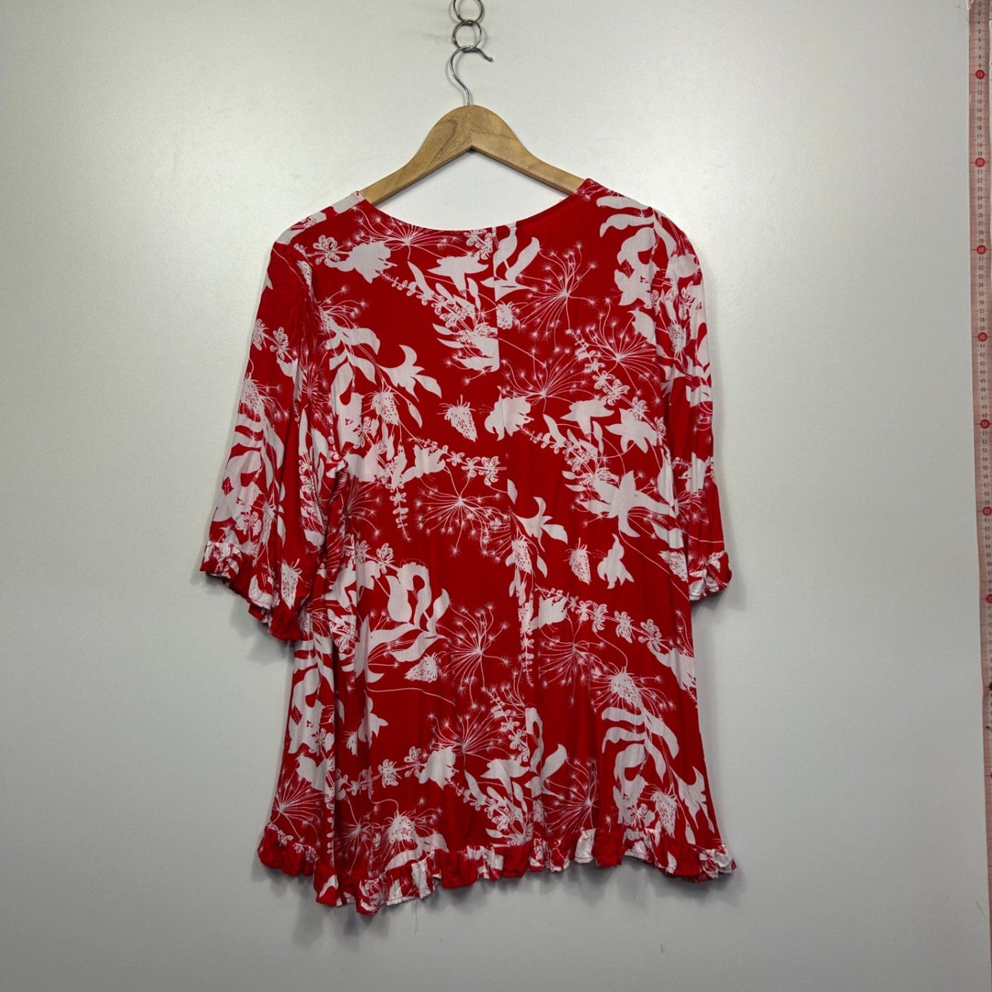 Willow Tree Red White Short Sleeve Floral Top Blouse Size 16