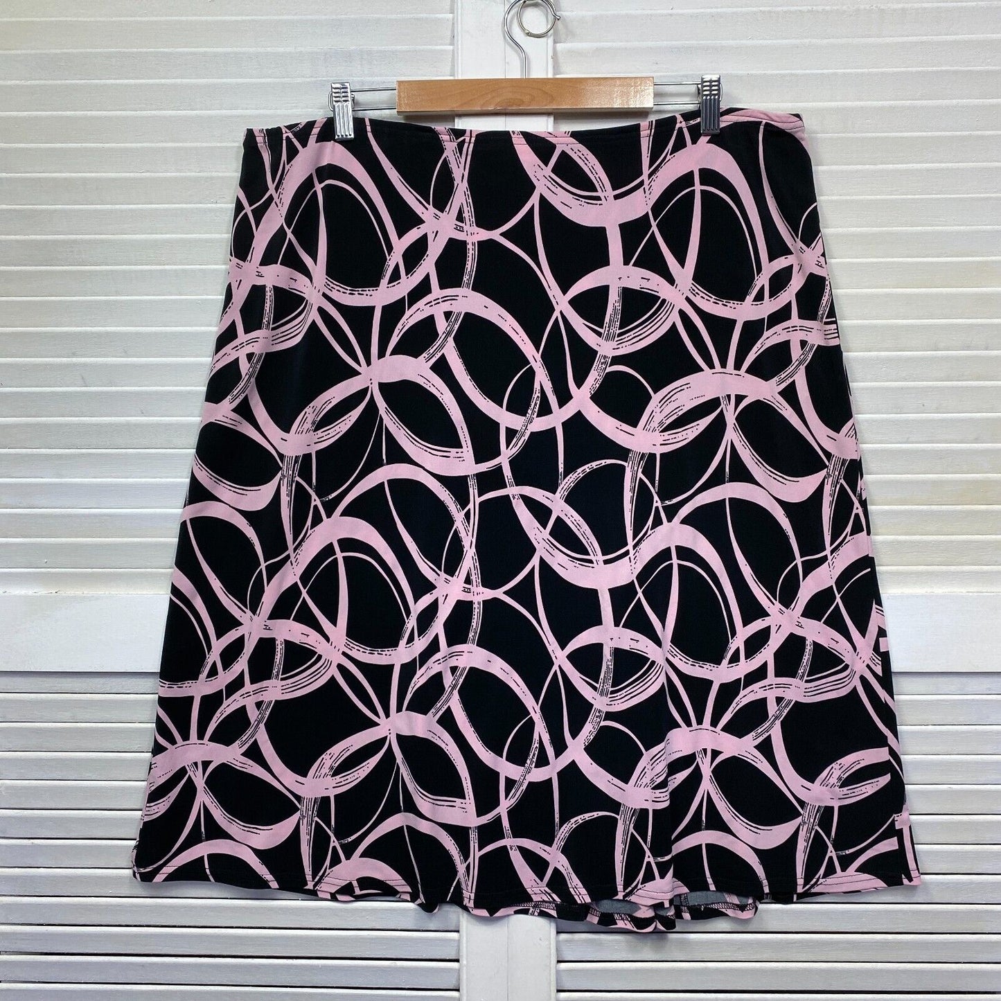 Liz Jordan Skirt Size XL Pink Black Knee Length Elastic Waist