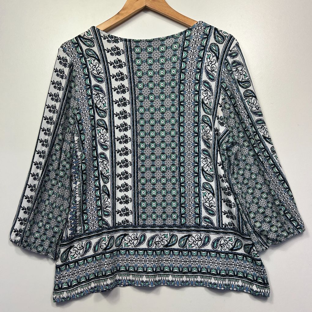 Navy and white patterned kimono front view