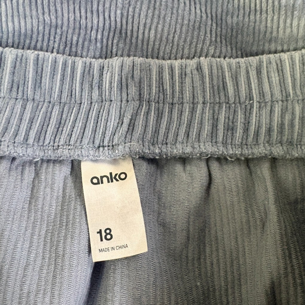 Grey ribbed knit top label detail view