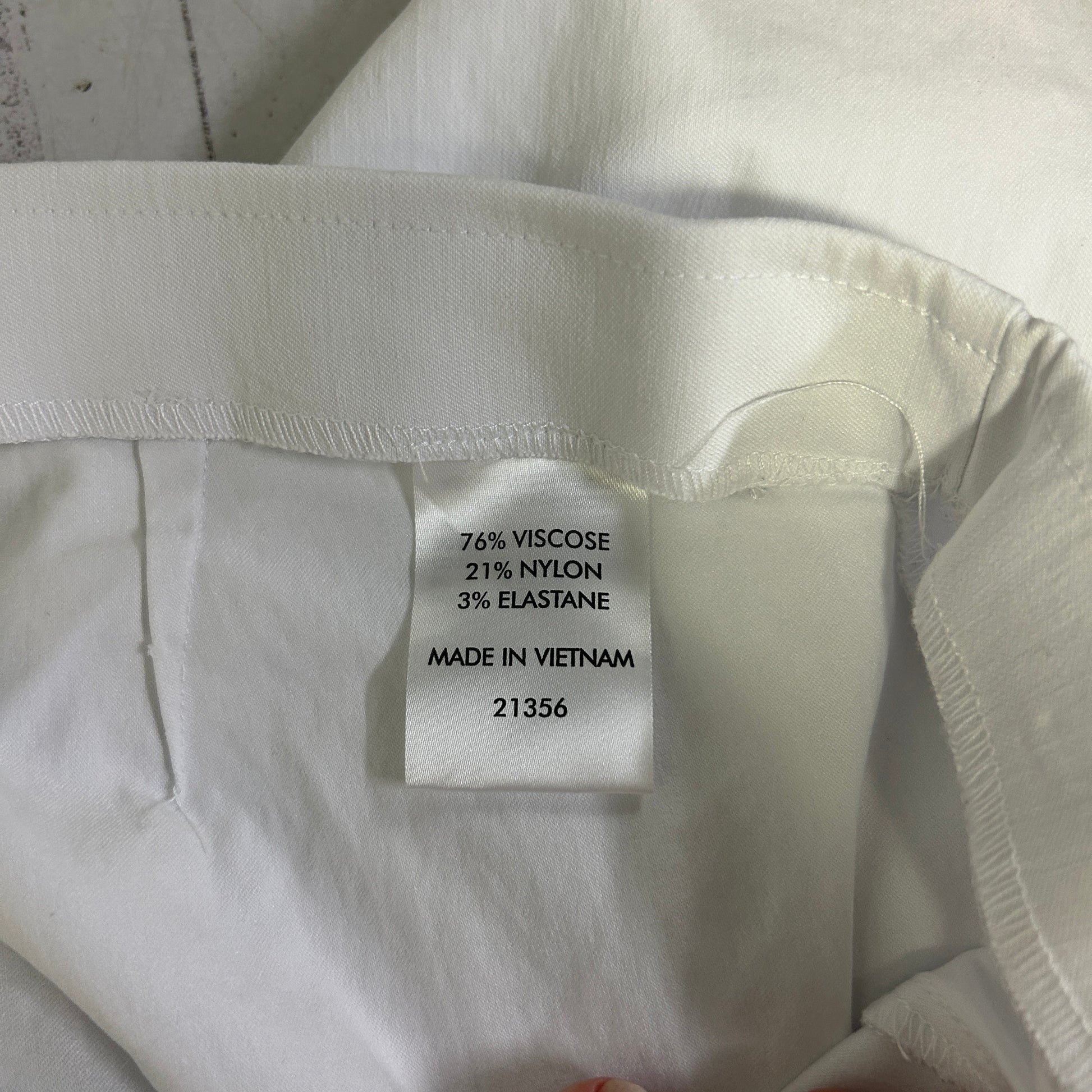 Suzannegrae White Pants - Size XL