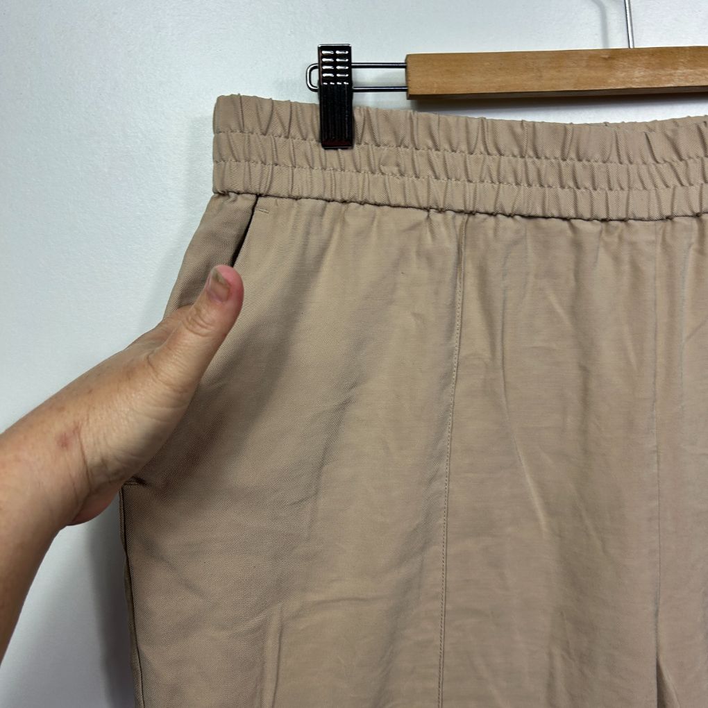 Preview Beige Pants - Size 16