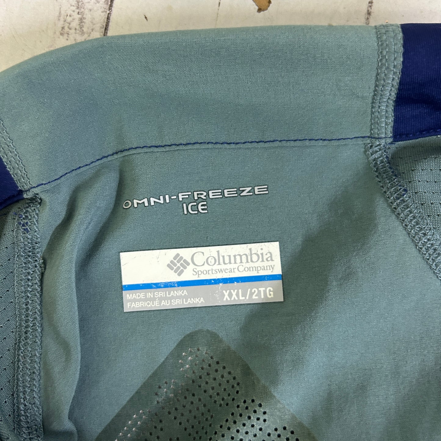 Blue Columbia Omni-Freeze Ice jacket label and detail view