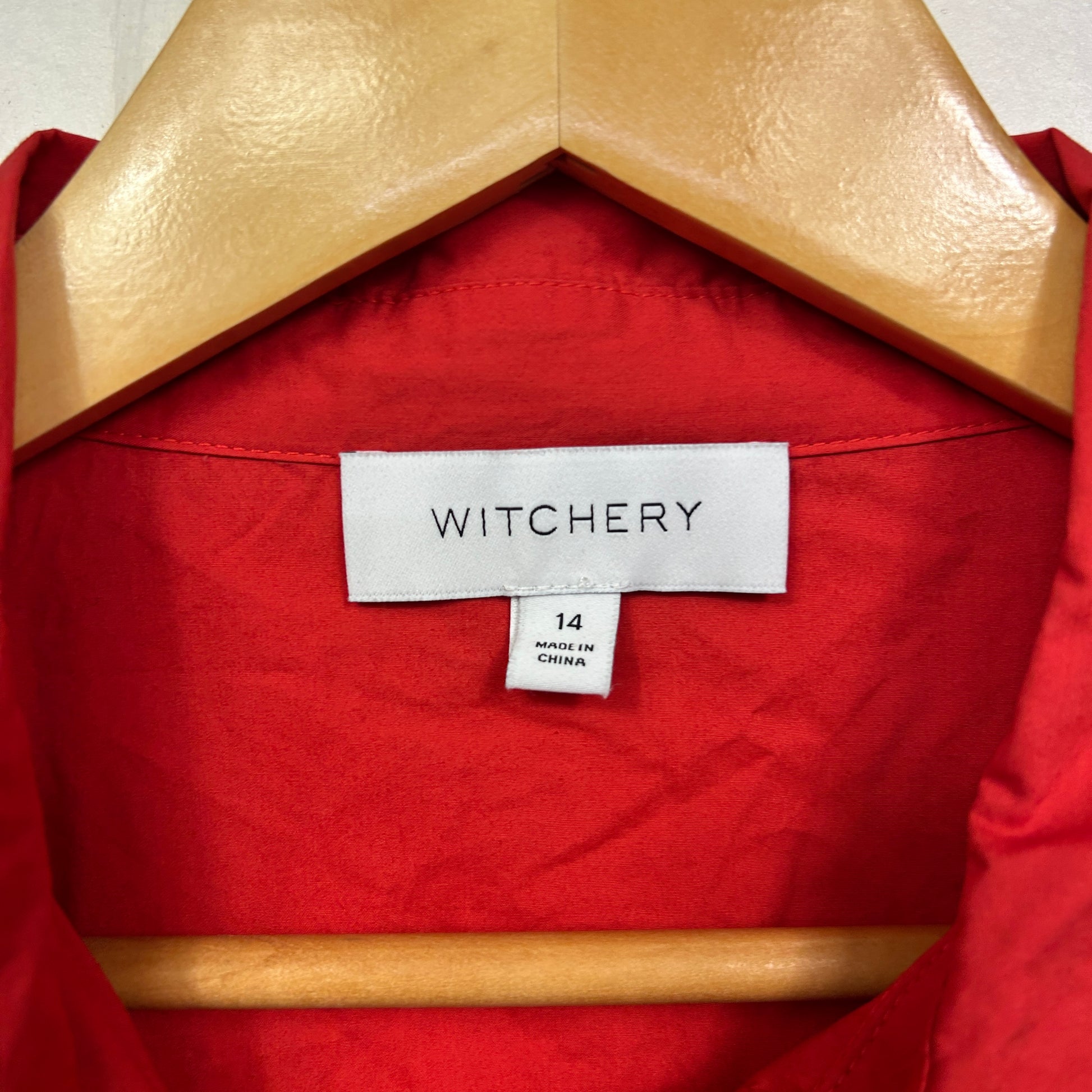 Red jacket label detail view
