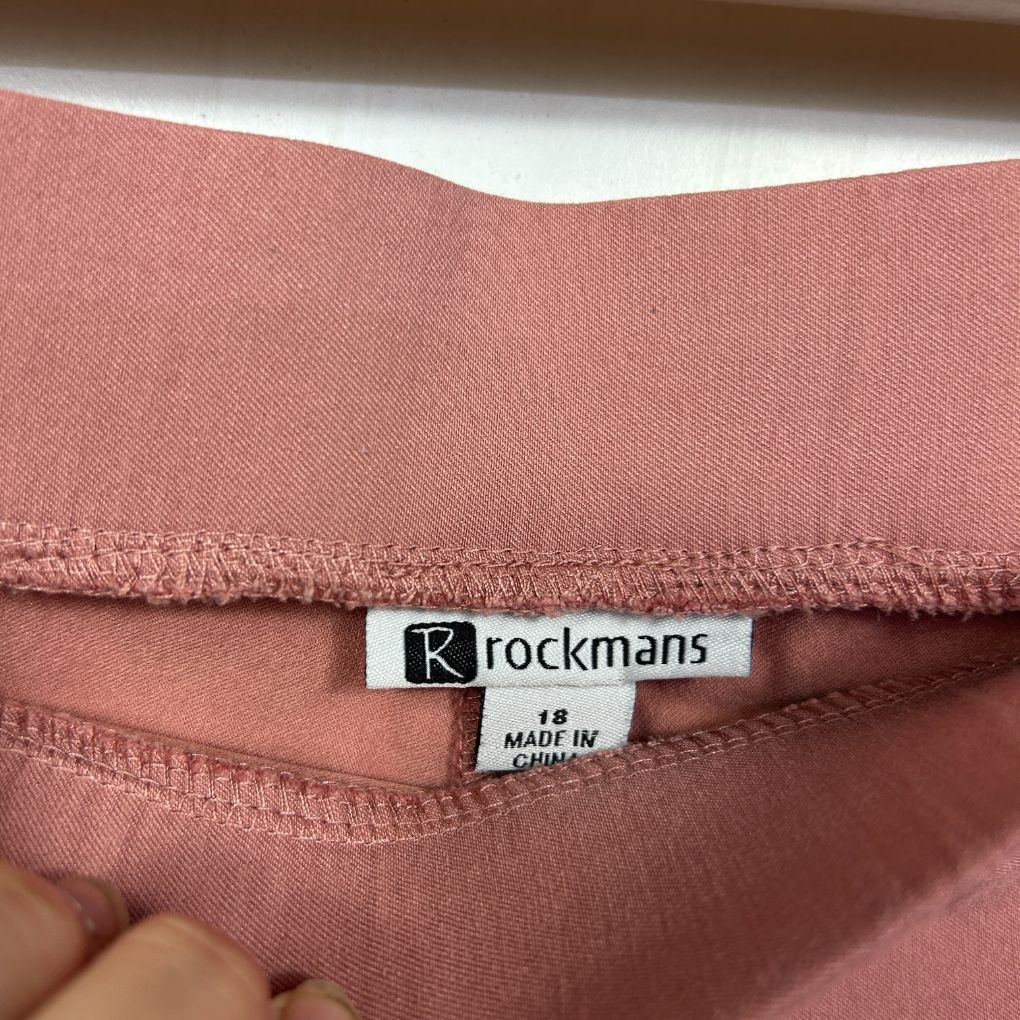 Rockmans label detail on rose pink top