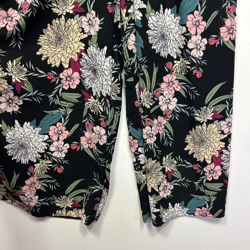 Black floral pants detail view