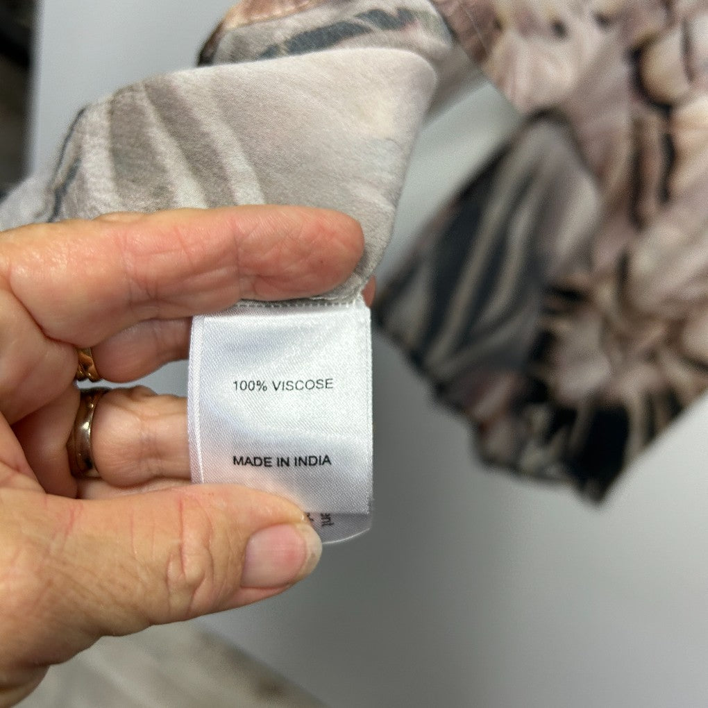 Casual Garment - Size Unknown
