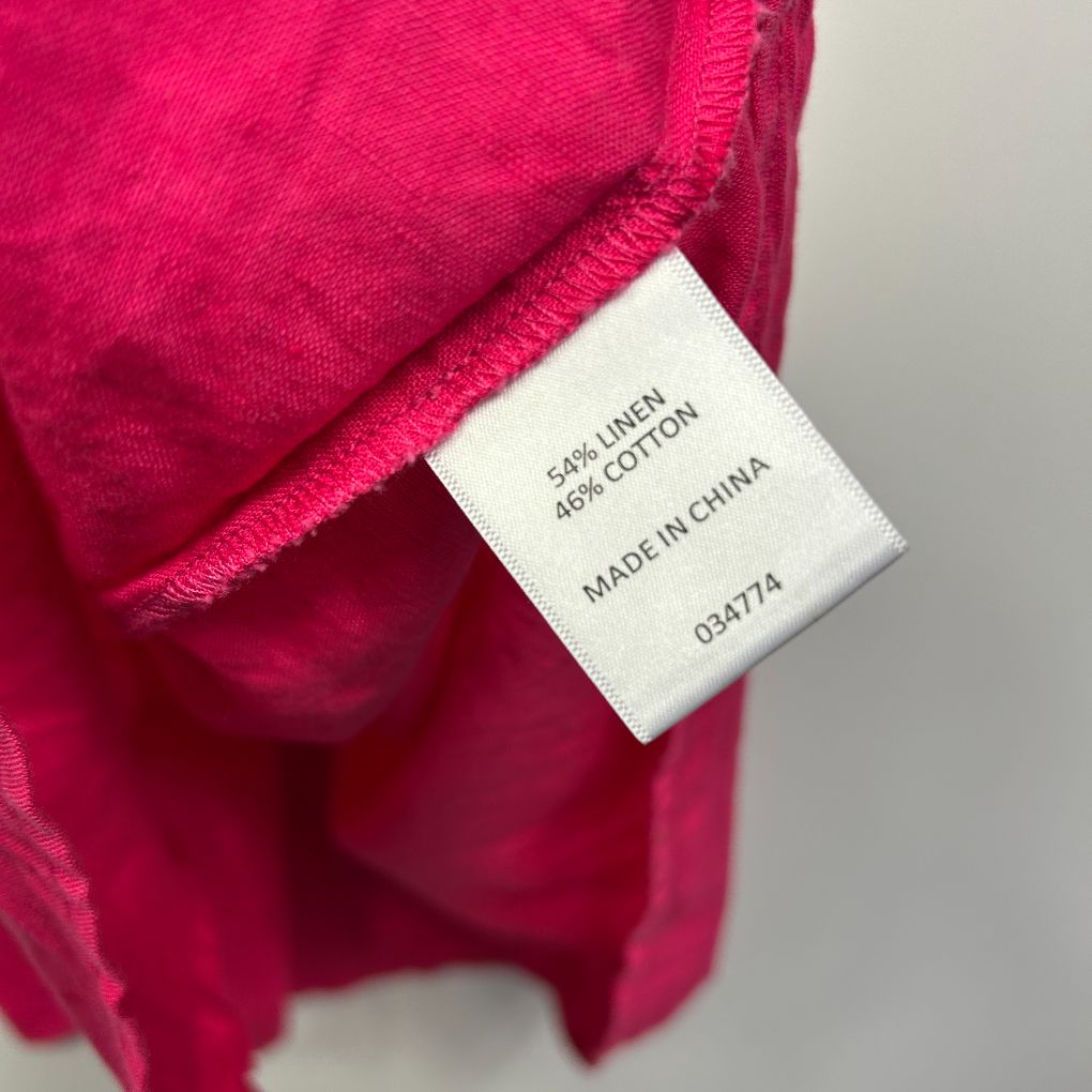 Pink jumper label detail view