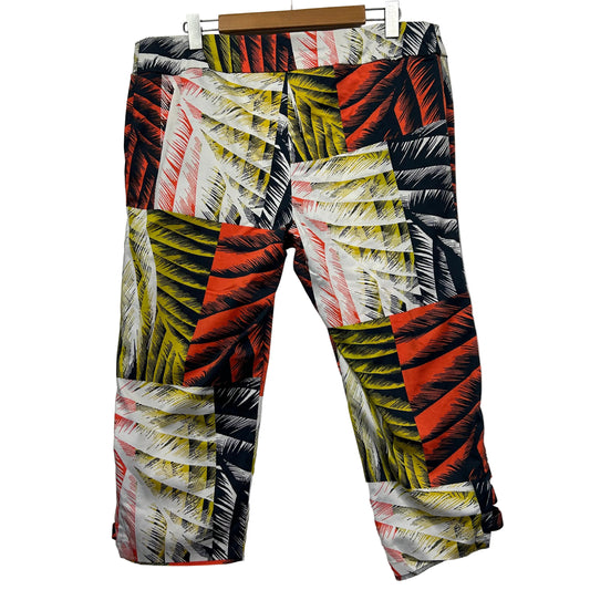 Multicoloured graphic print cropped pants front view