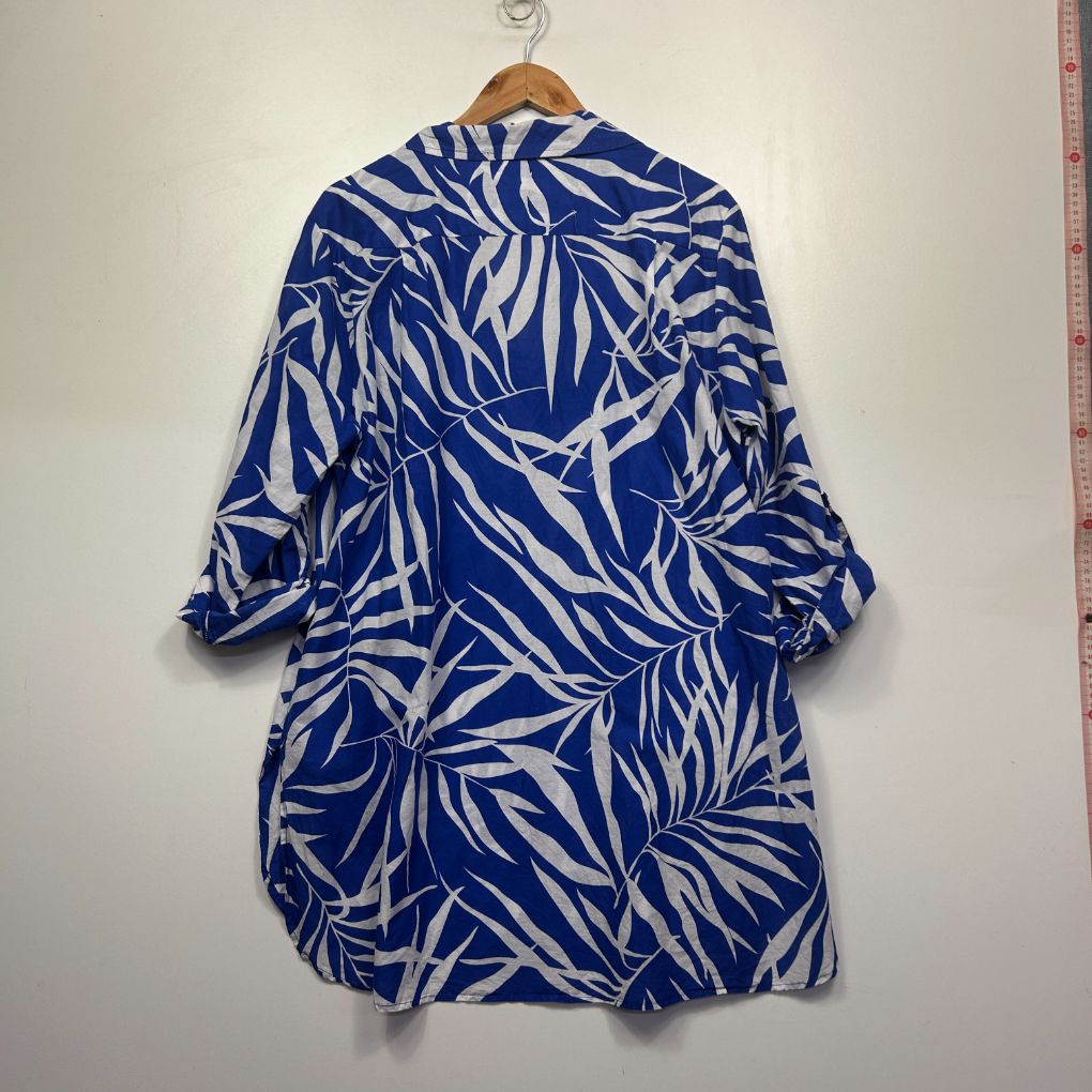 Blue and white leaf print shirt dress back view