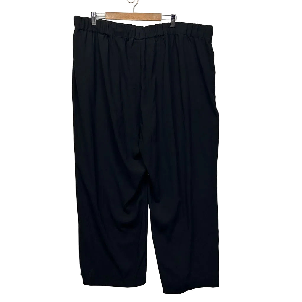Target Curve Black Cropped Pants - Size 24
