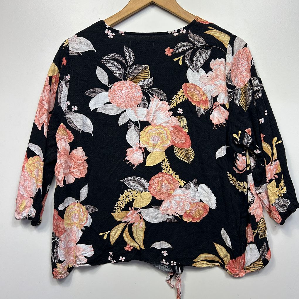 Katies Black Floral 3/4 Sleeve Top - Size 14