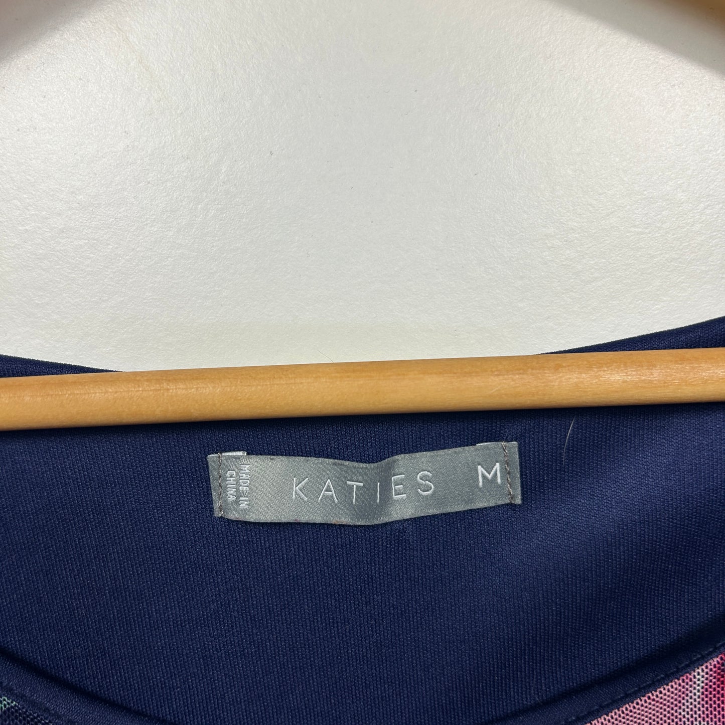 Navy blue top label detail view