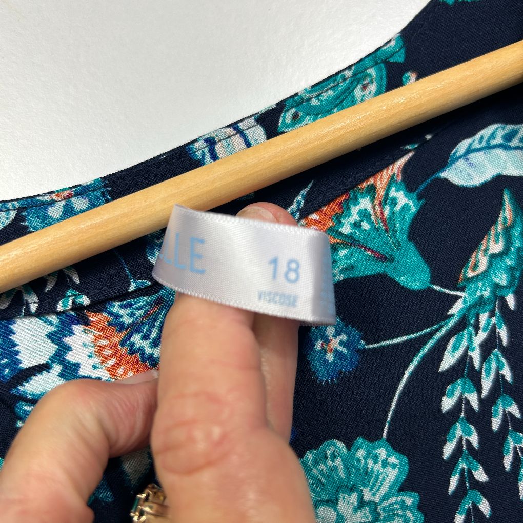Navy floral dress size 18 label detail