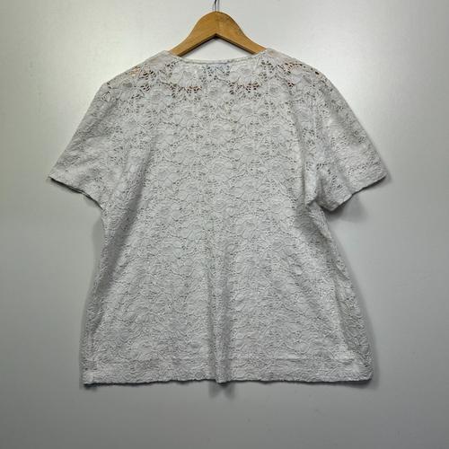 Wombat White Lace V-Neck Top - Size 3XL