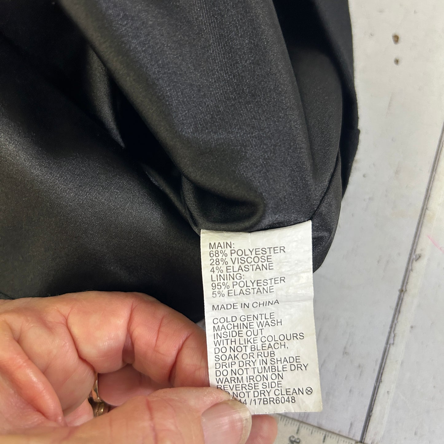 Vasque Black Skirt - Size 16