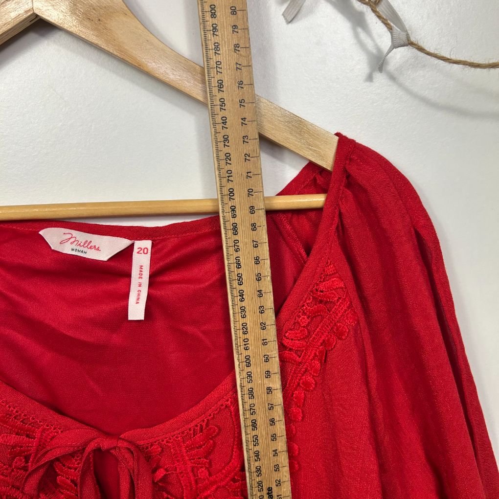 Red top front view with lace detail