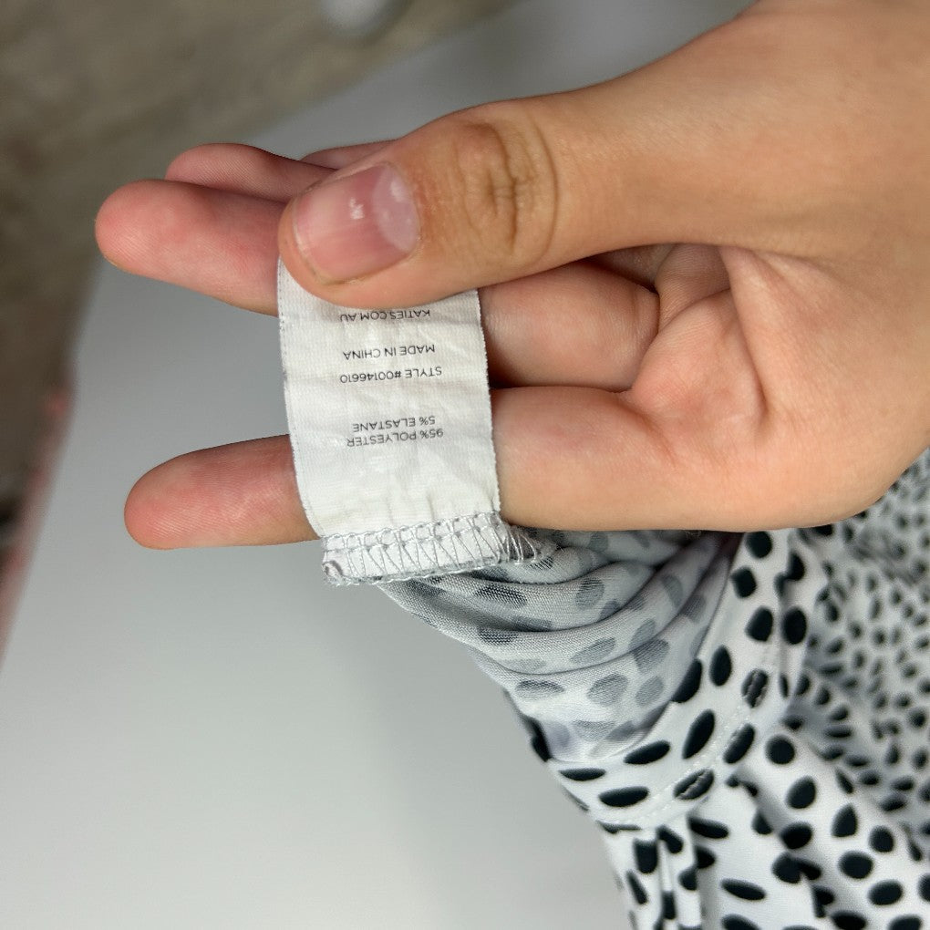 White clothing label detail view