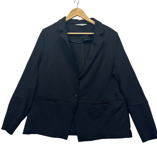 Navy blue blazer front view