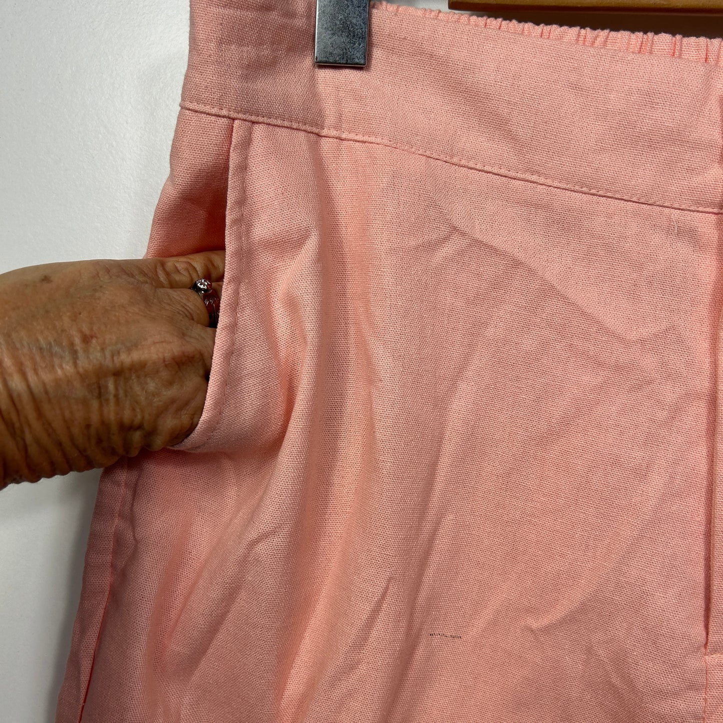 Pink pants front view detail