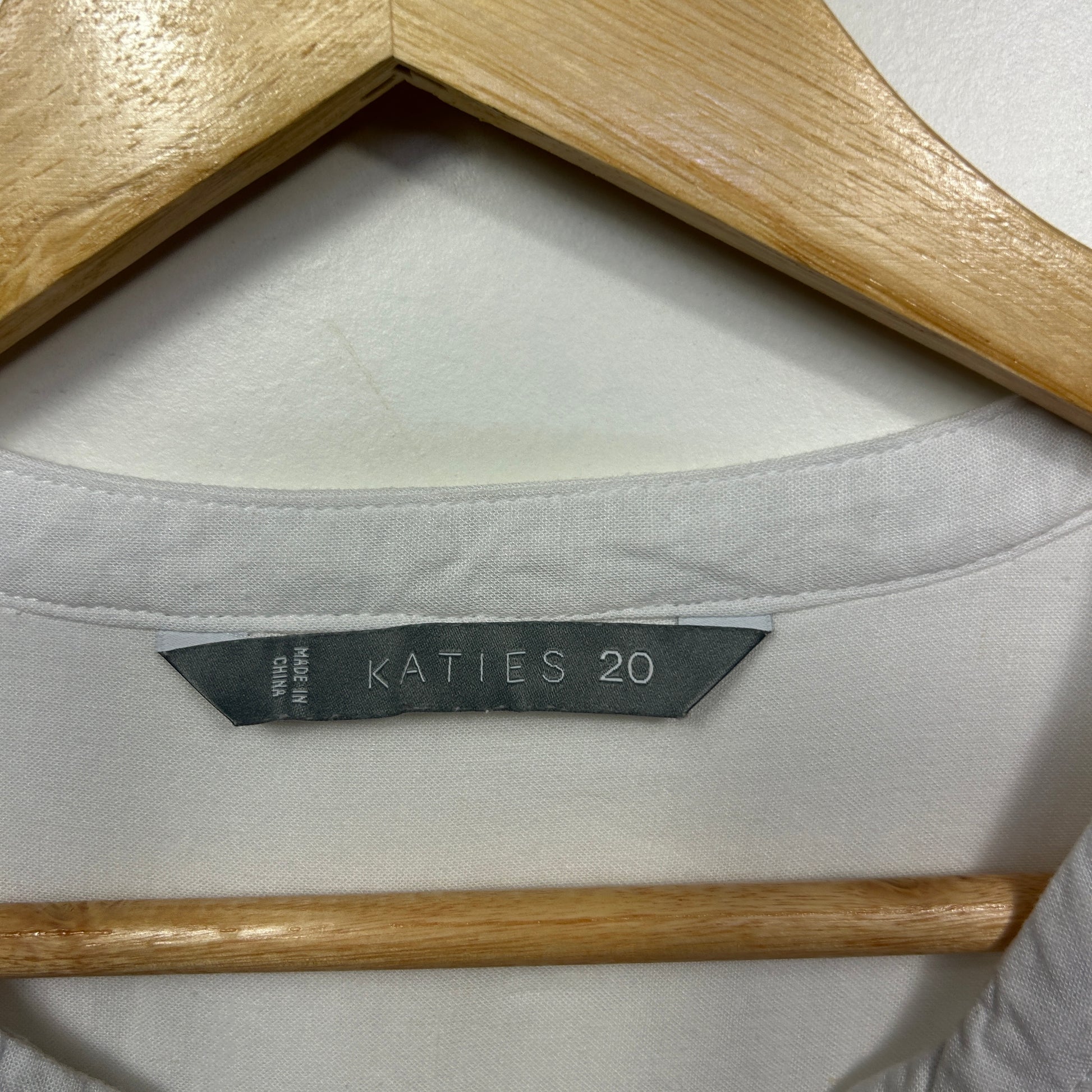 White top label detail view