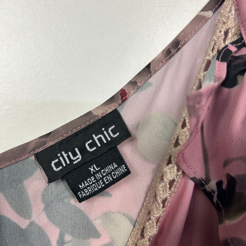 City Chic XL top label detail view